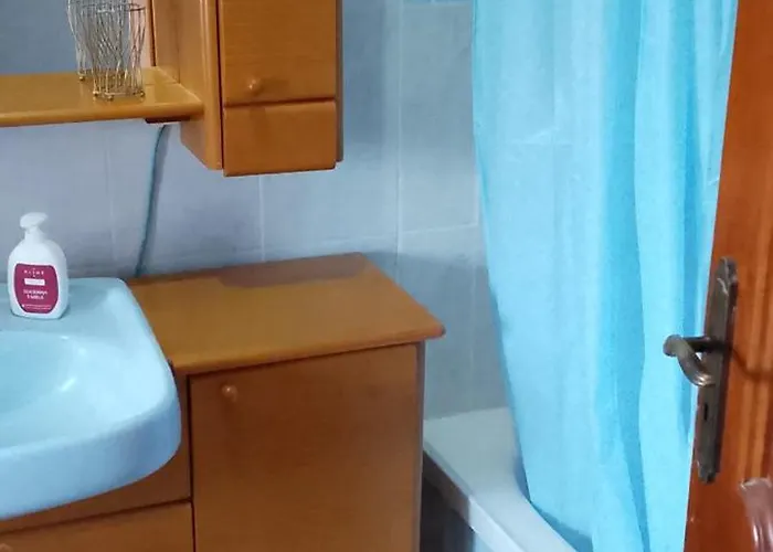 In Centro In Pochi Minuti Con Tram Sotto Casa Turijn